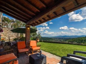 Villa with panoramic view and private garden in the countryside of Pistoia